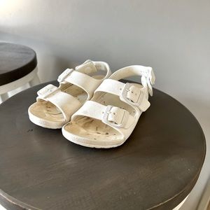 Girls White Birkenstocks